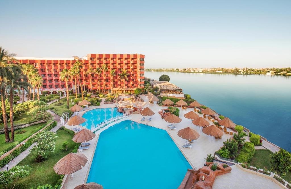 Pavillon Winter Luxor